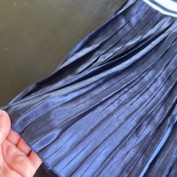 GAP Kids Dress in Navy and White Stripes - Picture 3 of 4